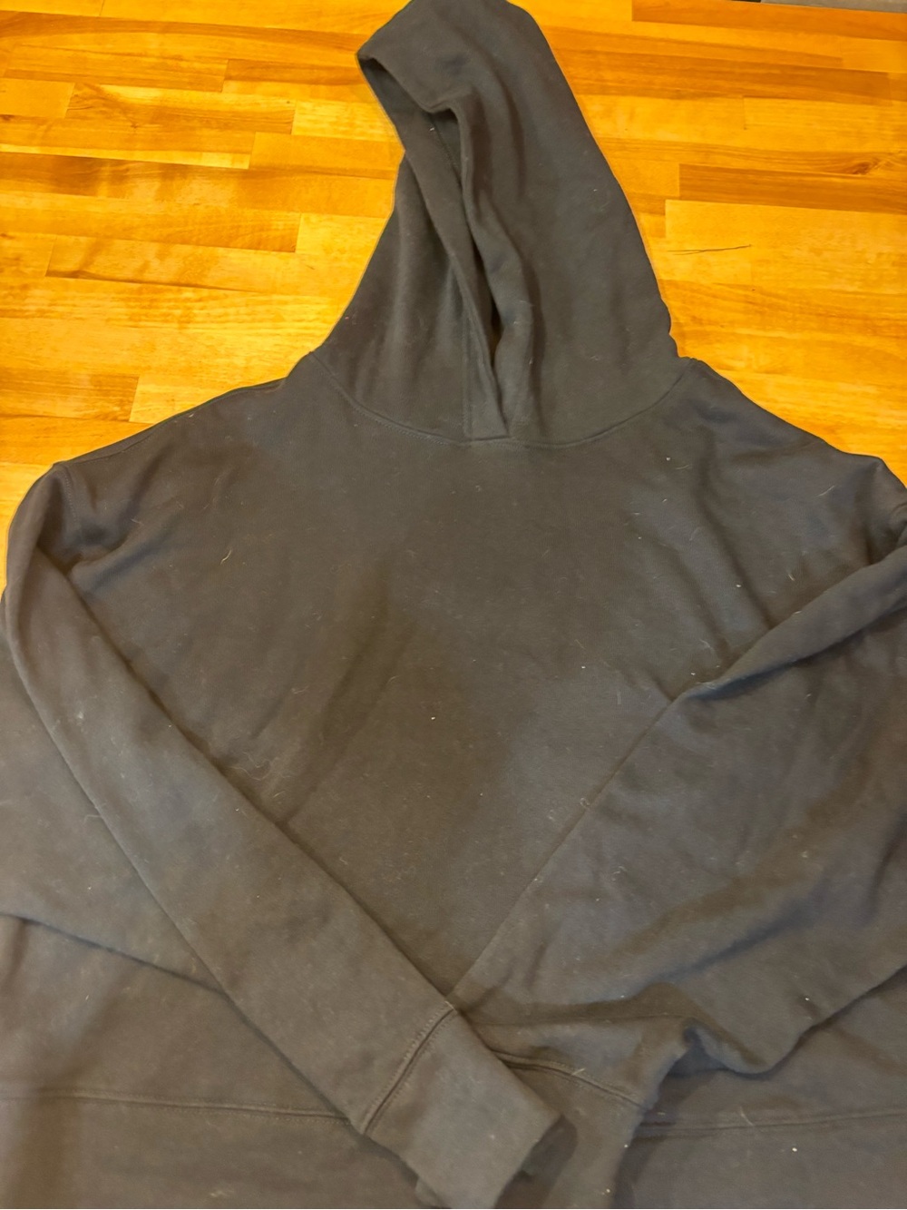 Old Navy Black Women's cropped Pullover Hoodie - large